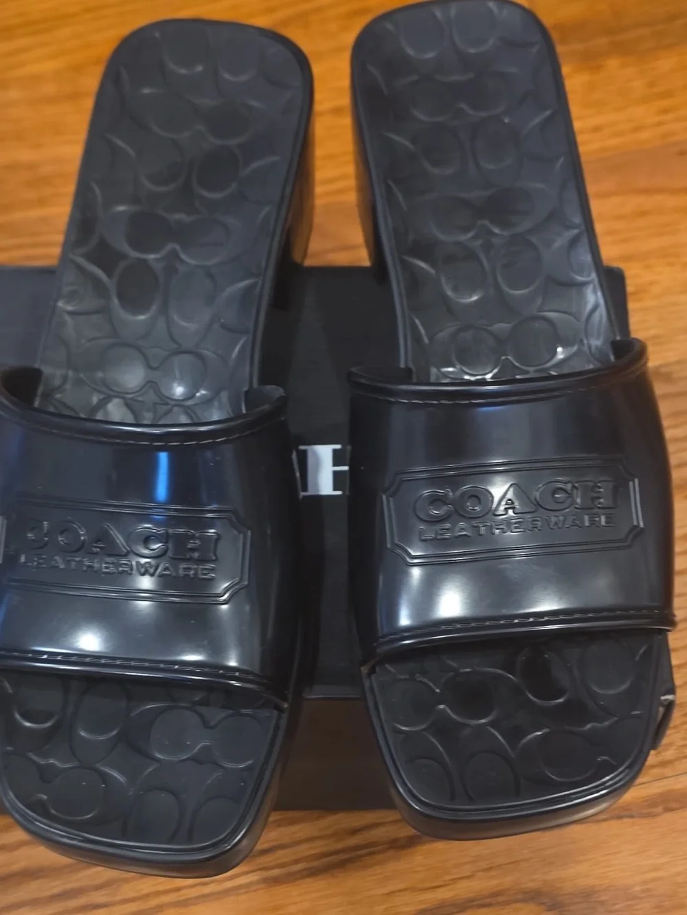 size 8 B coach rubber black sandals with tag womens